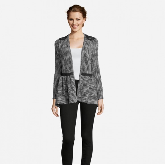 🆕 LAST ONE!! Cozy Sweater - Picture 7 of 7